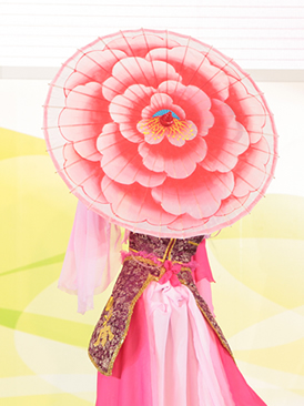 傘の柄がとても美しい