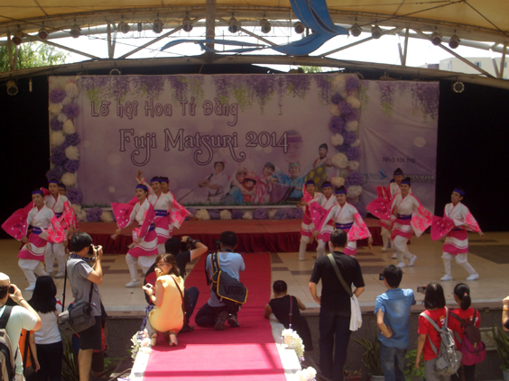 アキのハノイレポート ハノイで行われたフジ祭り Asianbeat